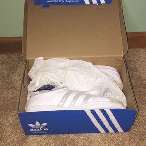 SUPERSTAR J ADIDAS WHITE SHOES